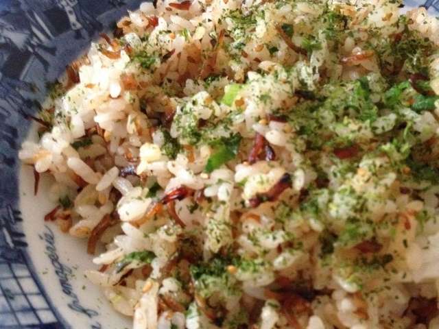 簡単 ちりめん山椒チャーハン レシピ 作り方 By らっち