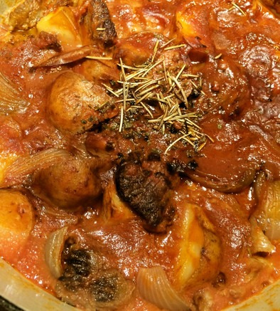 マルミタコ（マグロのトマト煮込み）の写真