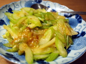 セロリの中華風辛味炒め