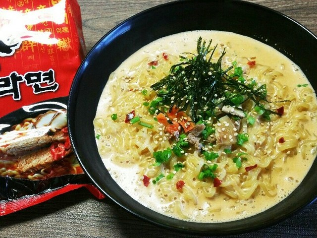 中毒 辛ラーメン とろとろ濃厚ミルク仕立 レシピ 作り方 By Ppまりりん クックパッド 簡単おいしいみんなのレシピが370万品