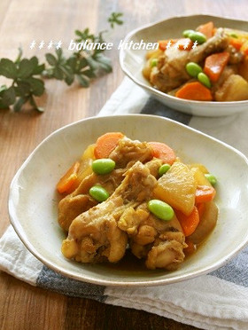 簡単!鶏手羽元と大根の和風カレー煮込み