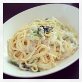 簡単！ホワイトソースのクリームパスタ