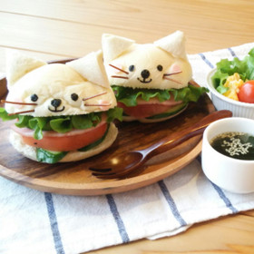 キャラ弁にも☆白ネコのサンドイッチ♪