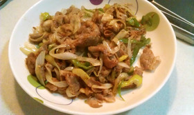 青葱炒羊肉(薄切りラムのクミン炒め)