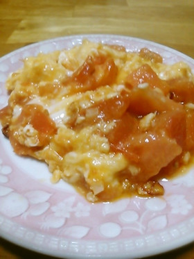卵とトマトのオリーブ油炒め