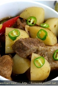黑木耳梅醬馬鈴薯燉肉．柯媽媽の植物燕窩