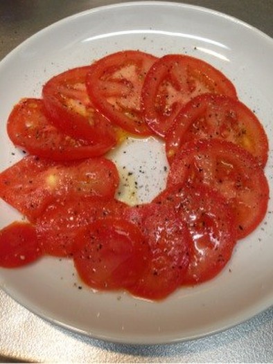 簡単美味しいトマトサラダの写真