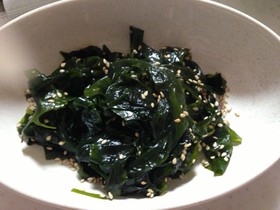 意外に絶品!生ワカメのお醤油炒め。