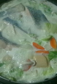 鮭の豆乳クリームシチュー