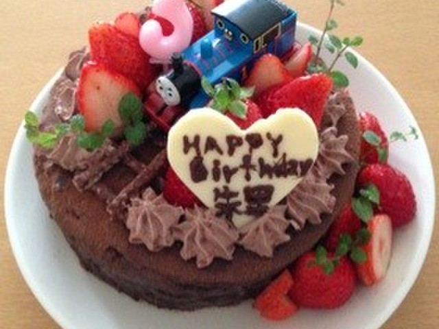 誕生日ケーキ トーマスデコレーション レシピ 作り方 By Naka1122 クックパッド 簡単おいしいみんなのレシピが356万品