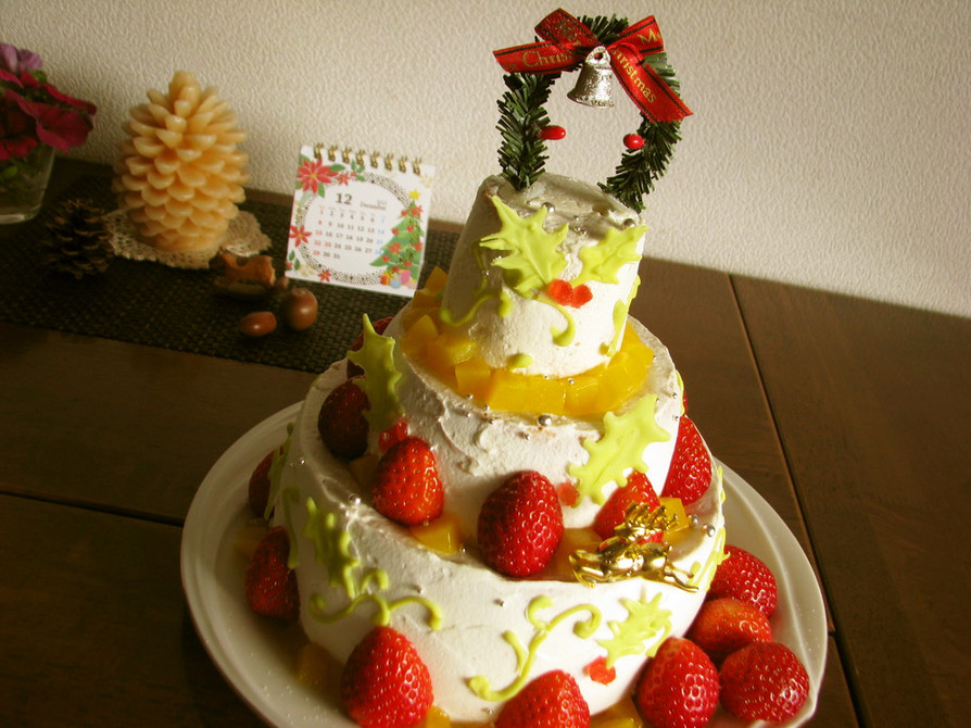 クリスマスシフォン３段ケーキ☆彡の画像