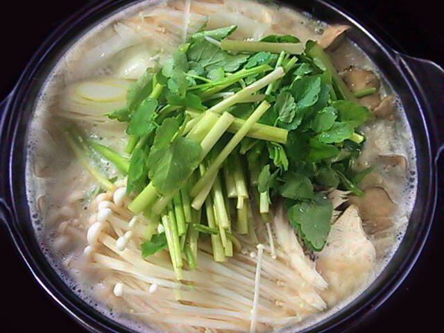 豆乳入りおぼろ豆腐でスープが旨い豆乳鍋の画像