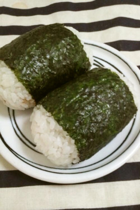 岩海苔とゆず胡椒のおにぎり