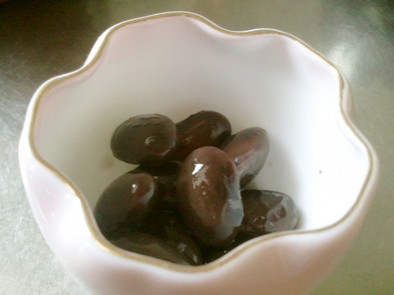 活力鍋で、低糖質なステビア黒豆の写真