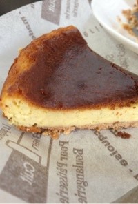バニラビーンズ香るベイクドチーズケーキ
