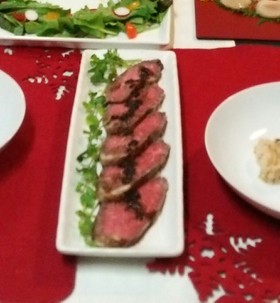 炊飯器で真空調理法っぽくローストビーフ