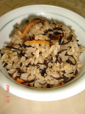 シンプルひじきご飯