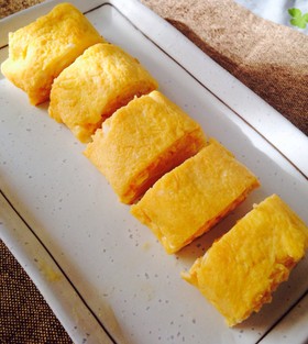 白だしで簡単♪卵焼き