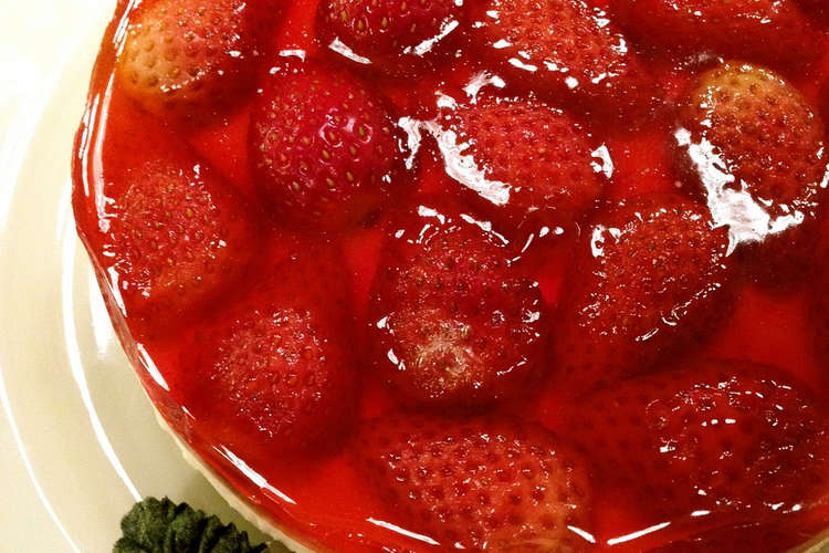 いちごゼリーのレアチーズケーキ レシピ 作り方 By Uki345 クックパッド 簡単おいしいみんなのレシピが353万品