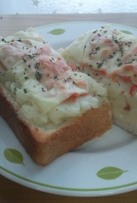 マッシュポテトと鮭フレークの簡単トースト