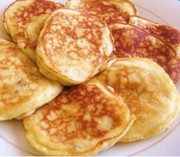 バナナと卵だけで! パンケーキの写真