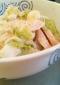 白菜とお魚ソーセージのサラダ