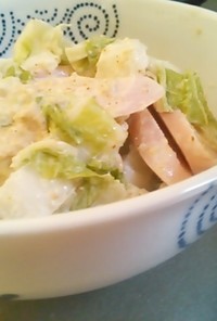 白菜とお魚ソーセージのサラダ