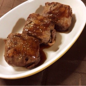 焼肉のタレで簡単。肉巻き高野豆腐の画像