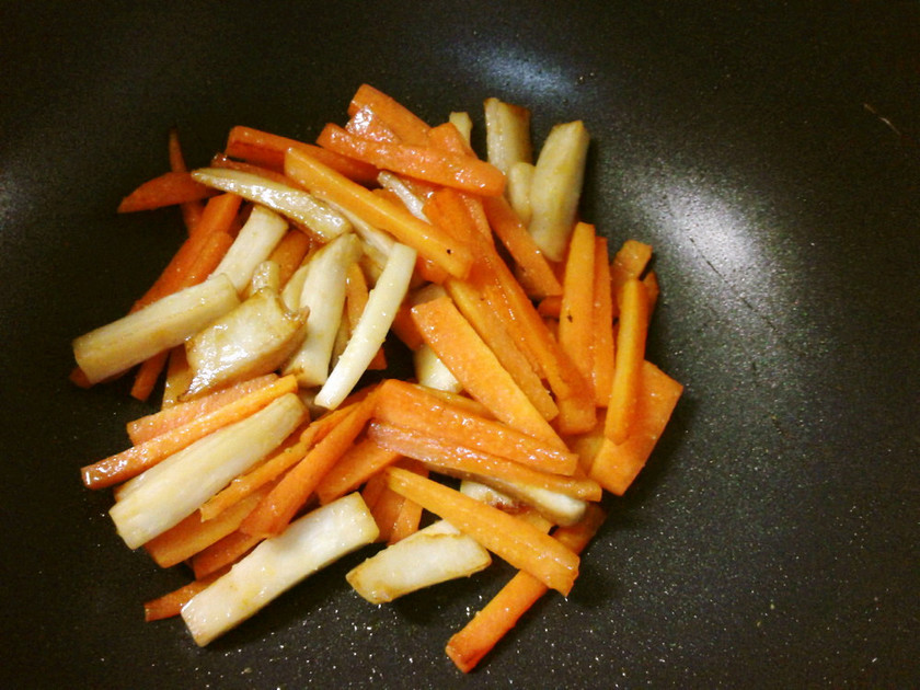 簡単美味しい☆人参とエリンギのきんぴら♪