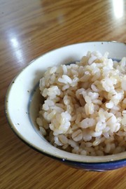 圧力鍋で簡単!玄米と押し麦のごはんの写真