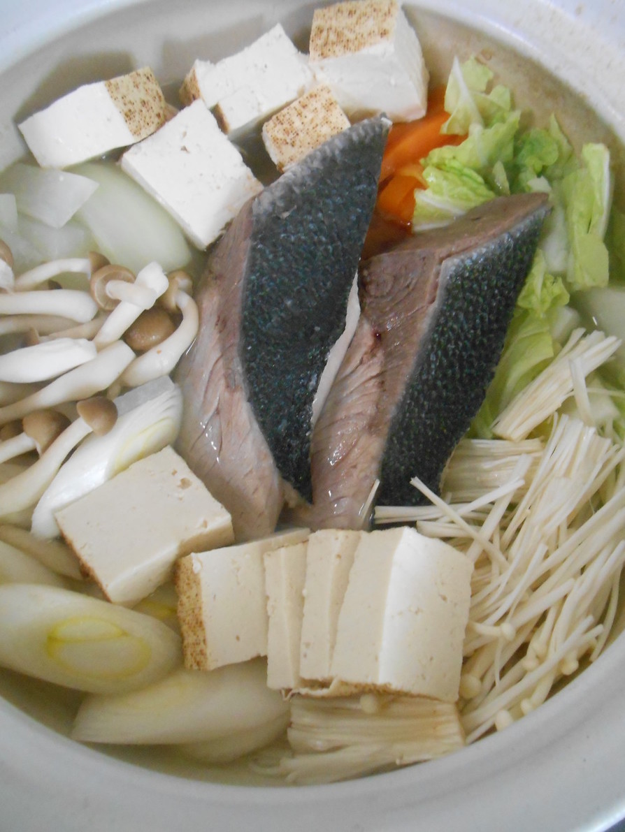 寒ぶりの味噌鍋・野菜入りの画像