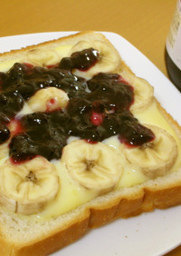 幸せ朝食♡バナナ＆ＢＢジャムトースト