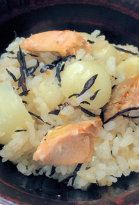 百合根・鮭・ヒジキご飯