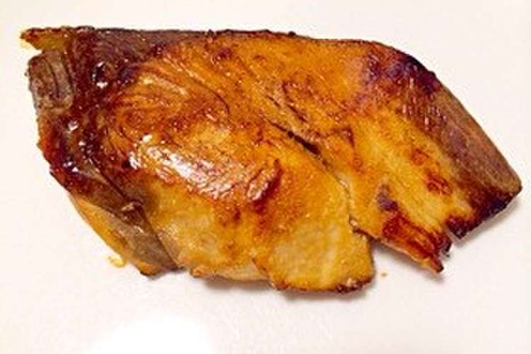 早 簡単 ブリのガーリック照り焼き レシピ 作り方 By おかぴぃ クックパッド 簡単おいしいみんなのレシピが362万品