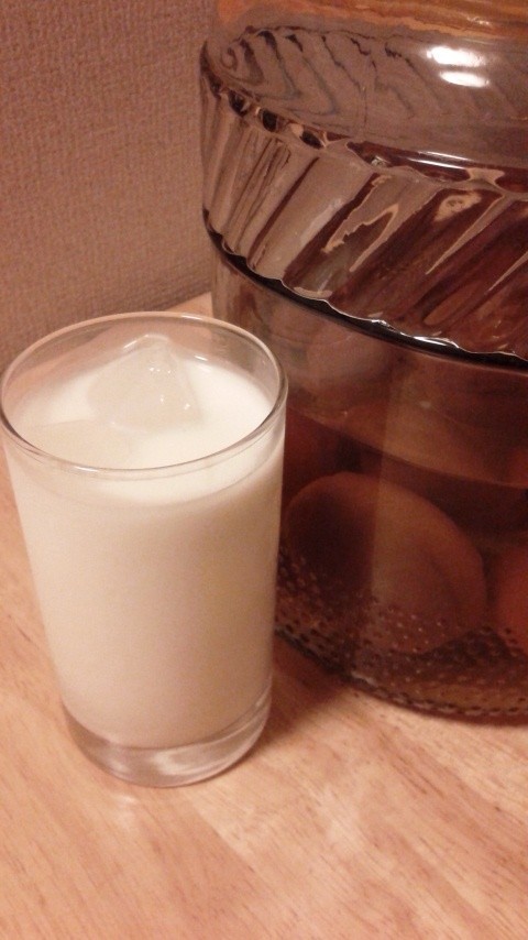 簡単☆★果実酒の牛乳割りの画像