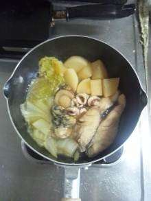 １２月７日晩飯　【海鮮鍋】の画像