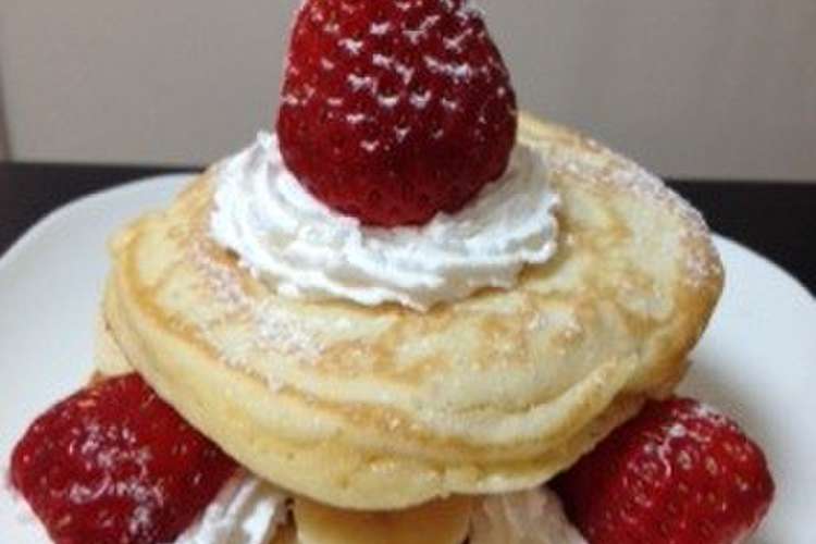簡単デコレーション ケーキ風パンケーキ レシピ 作り方 By ミルフィー クックパッド 簡単おいしいみんなのレシピが350万品