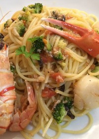 スパゲッティーニ・魚介のアーリオオーリオ