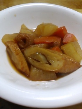 大根とにんじんとごぼう天の煮物