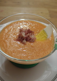 トマトの冷製スープ 　サルモレホ