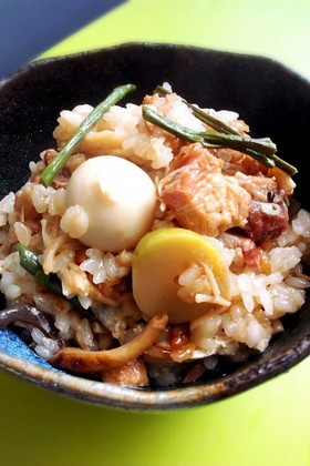 炊飯器で!なめたけと焼鳥缶の炊き込みご飯