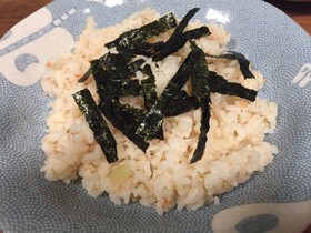 味付けはすし酢だけ☆簡単!鮭の混ぜ寿司
