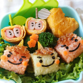 節分キャラ弁♪赤おにぎりと青おにぎり