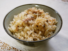 超簡単!ジャガイモとサバ缶の炊き込みご飯