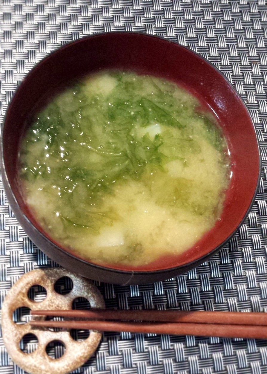 長芋と青さ海苔の味噌汁の画像