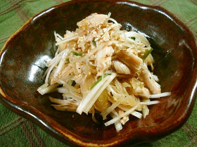 蒸し鶏のシャキシャキネギ和え