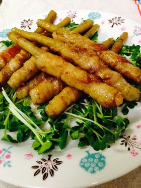 豚肉とごぼうの甘辛スティック♪