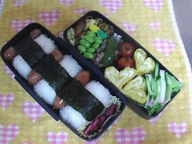 おにぎり弁当
