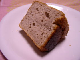 いちごのシフォンケーキ