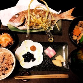 お魚屋さん直伝☆鯛の尾頭付きの焼き方